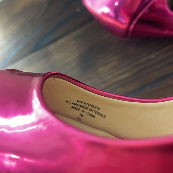 Guess Hot Pink Mettalic Peep-Toe Pumps - Picture 6 of 8